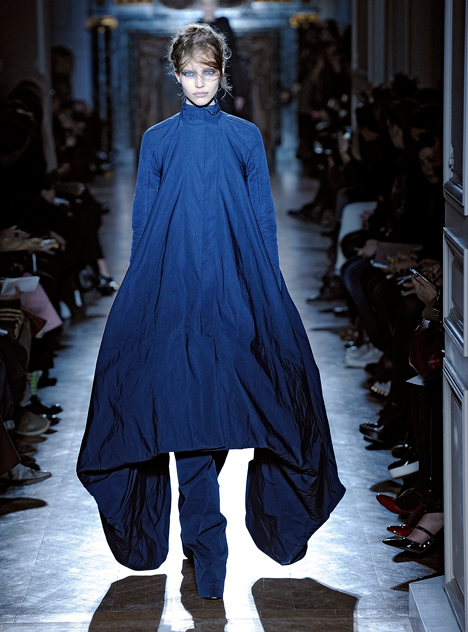 Autumn Winter 2013 collection by Gareth Pugh Autumn Winter 2013 collection by Gareth Pugh