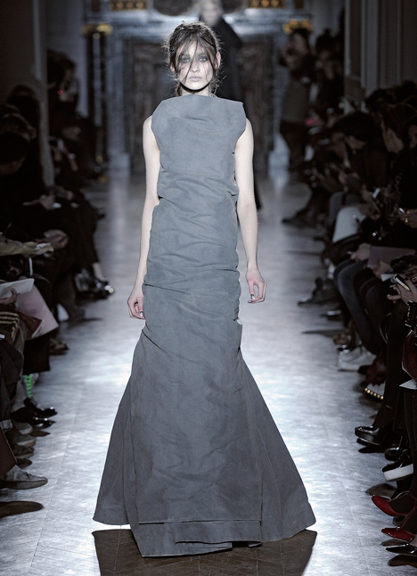 Autumn Winter 2013 collection by Gareth Pugh Autumn Winter 2013 collection by Gareth Pugh