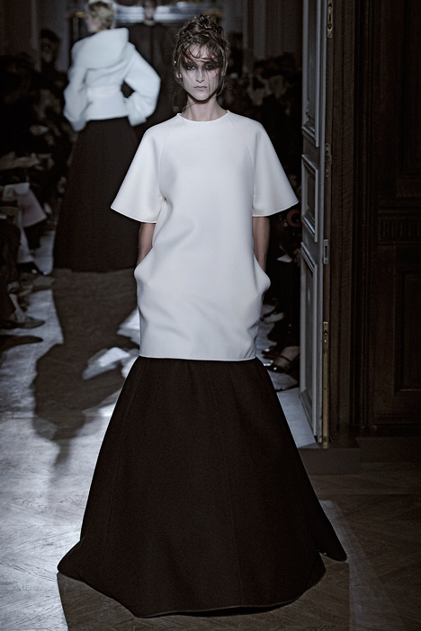 Autumn Winter 2013 collection by Gareth Pugh Autumn Winter 2013 collection by Gareth Pugh