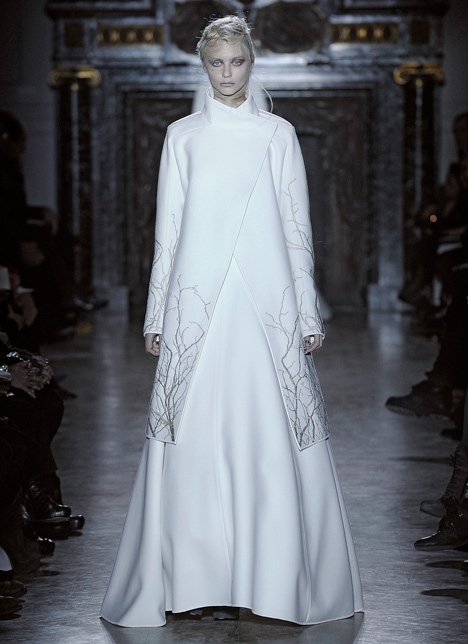 Autumn Winter 2013 collection by Gareth Pugh Autumn Winter 2013 collection by Gareth Pugh