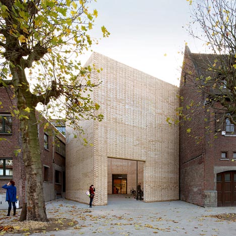 Buda Art Centre by 51N4E