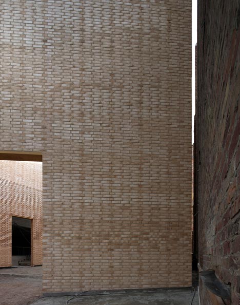 Buda Art Centre by 51N4E