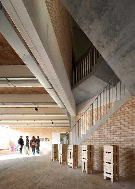 Buda Art Centre by 51N4E