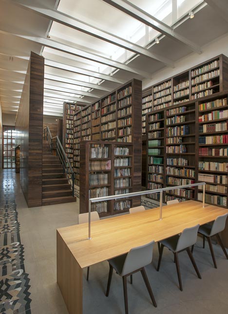 Carlos Monsiváis Personal Library by JSa Carlos Monsiváis Personal Library by JSa