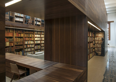 Carlos Monsiváis Personal Library by JSa Carlos Monsiváis Personal Library by JSa