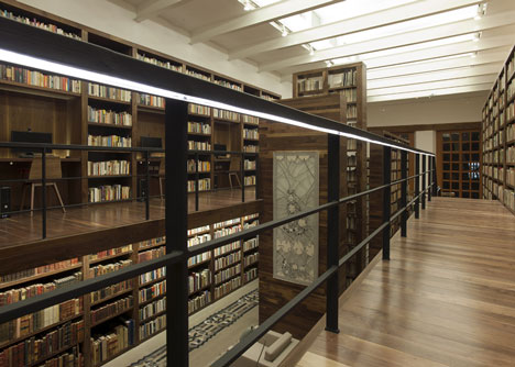 Carlos Monsiváis Personal Library by JSa Carlos Monsiváis Personal Library by JSa