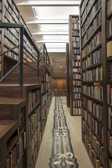 Carlos Monsiváis Personal Library by JSa Carlos Monsiváis Personal Library by JSa