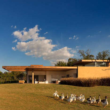 Casa Itu by Studio Arthur Casas