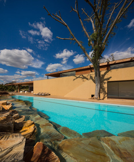Casa Itu by Studio Arthur Casas Casa Itu by Studio Arthur Casas