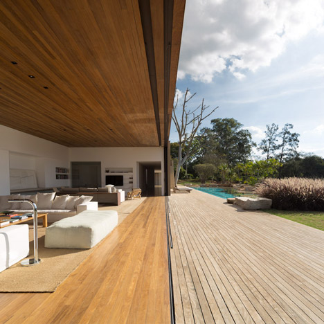 Casa Itu by Studio Arthur Casas Casa Itu by Studio Arthur Casas