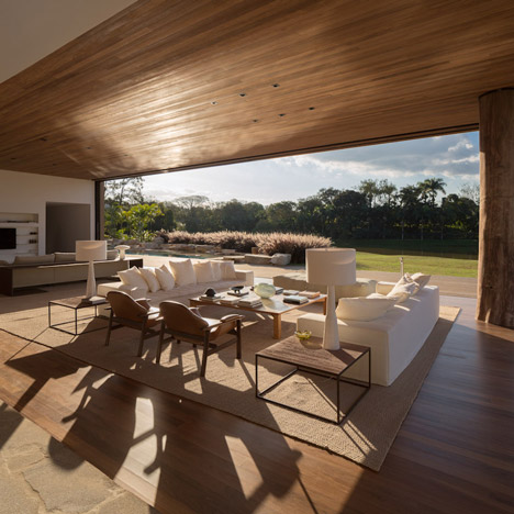 Casa Itu by Studio Arthur Casas Casa Itu by Studio Arthur Casas
