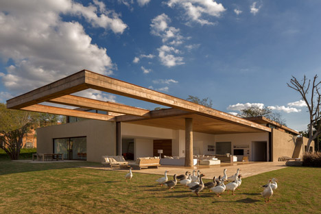 Casa Itu by Studio Arthur Casas Casa Itu by Studio Arthur Casas