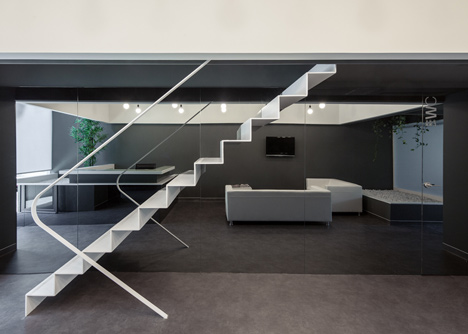 Dental Clinic in Porto by Paulo Merlini Dental Clinic in Porto by Paulo Merlini