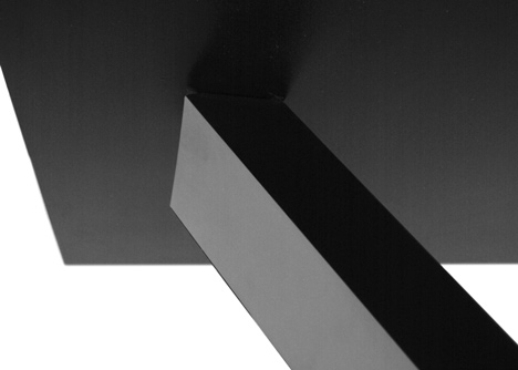 Element tables by Tokujin Yoshioka for Desalto Element tables by Tokujin Yoshioka for Desalto