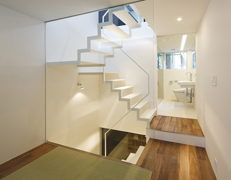 Flag by Apollo Architects & Associates Flag by Apollo Architects & Associates