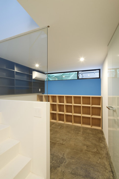 Flag by Apollo Architects & Associates Flag by Apollo Architects & Associates