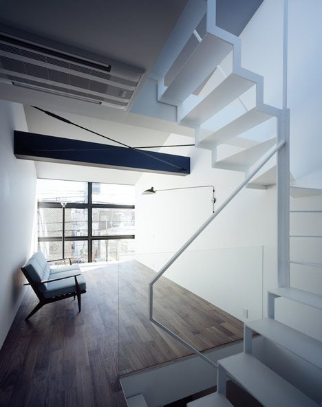 Flag by Apollo Architects & Associates Flag by Apollo Architects & Associates