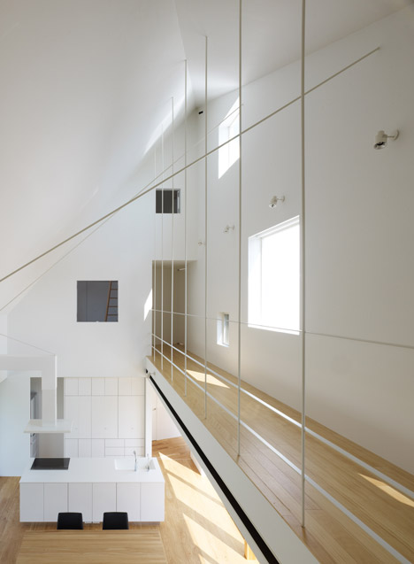 House in Sanbonmatsu by Hironaka Ogawa