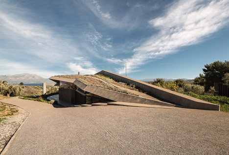 House in Sikamino by Tense Architecture Network House in Sikamino by Tense Architecture Network