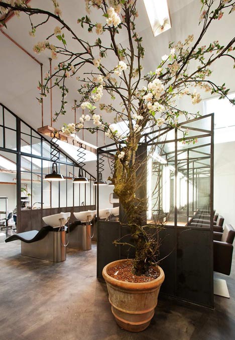 Mogeen Salon by Dirk van Berkel