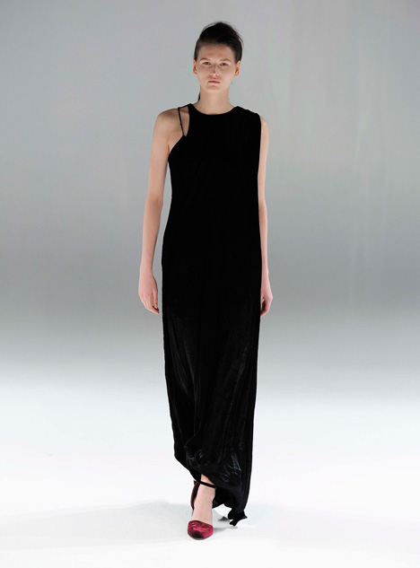 Rise Autumn Winter 2013 collection by Hussein Chalayan
