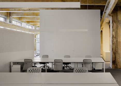 Sempla Offices by DAP Studio Sempla Offices by DAP Studio