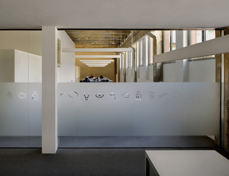 Sempla Offices by DAP Studio Sempla Offices by DAP Studio