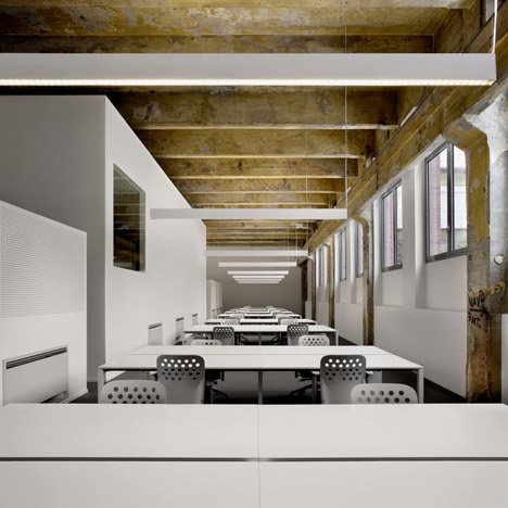 Sempla Offices by DAP Studio Sempla Offices by DAP Studio