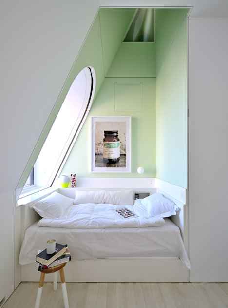Skyhouse by David Hotson and Ghislaine Viñas Skyhouse by David Hotson and Ghislaine Viñas