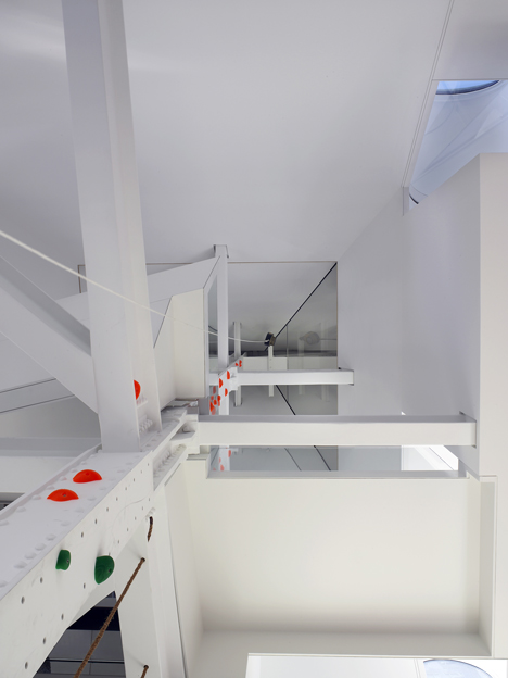 Skyhouse by David Hotson and Ghislaine Viñas Skyhouse by David Hotson and Ghislaine Viñas