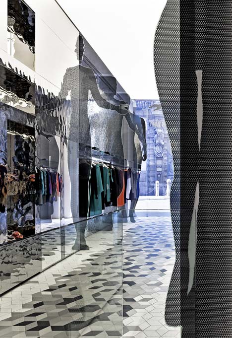 Who's Who interior by Fabio Novembre Who's Who interior by Fabio Novembre