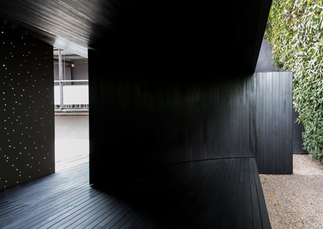 Crescent House by Andrew Burns Crescent House by Andrew Burns