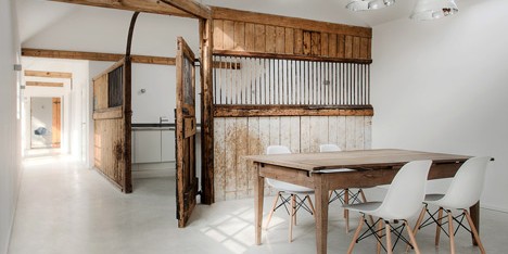 Manor House Stables by AR Design Studio