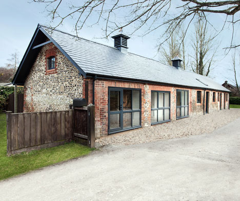 Manor House Stables by AR Design Studio Manor House Stables by AR Design Studio