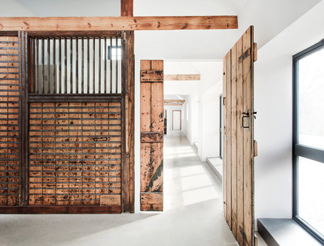 Manor House Stables by AR Design Studio Manor House Stables by AR Design Studio
