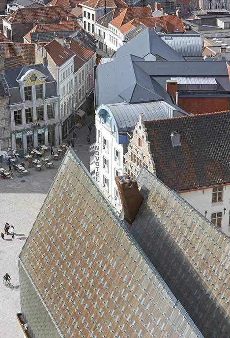 Market Hall by Robbrecht en Daem and Marie-José Van Hee