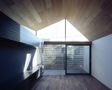 NEUT by Apollo Architects & Associates NEUT by Apollo Architects & Associates