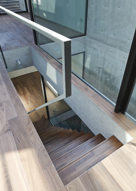 NEUT by Apollo Architects & Associates NEUT by Apollo Architects & Associates