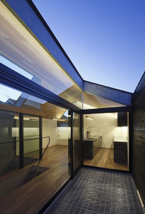 NEUT by Apollo Architects & Associates NEUT by Apollo Architects & Associates