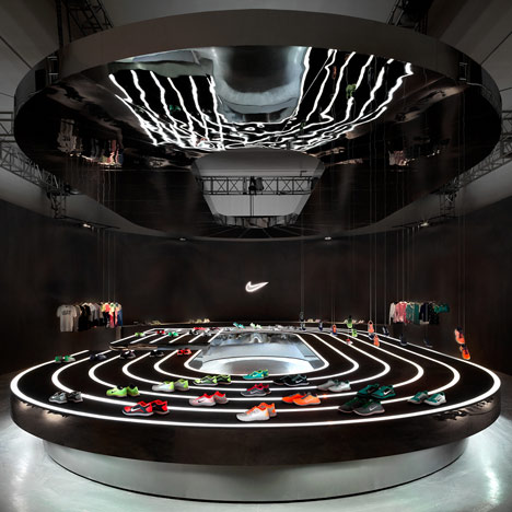 Nike Free 2013 installation by Studio-at-Large Nike Free 2013 installation by Studio-at-Large