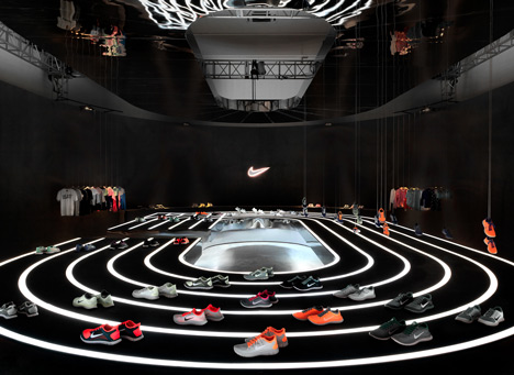 Nike Free 2013 installation by Studio-at-Large Nike Free 2013 installation by Studio-at-Large