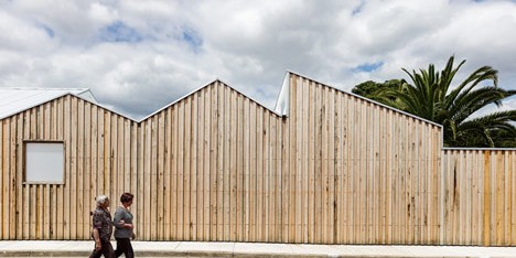 Profile House by BLOXAS