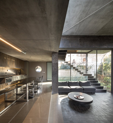 Residence in Kato Kifissia by Tense Architecture Network