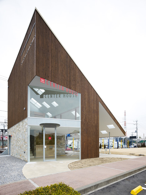 ABC Center House by Kakuro Odagi and Daisuke Narushima ABC Center House by Kakuro Odagi and Daisuke Narushima