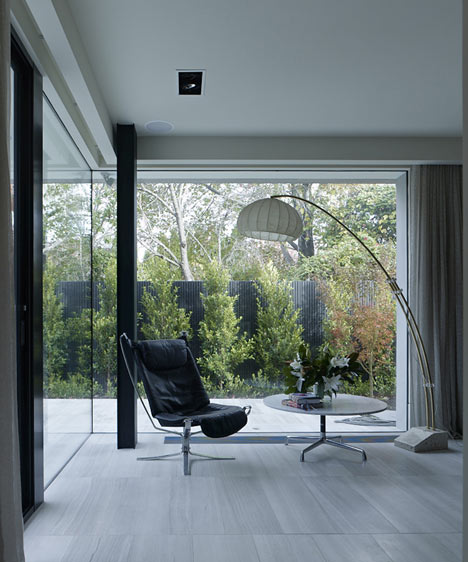 Cassell Street House by b.e. Architecture