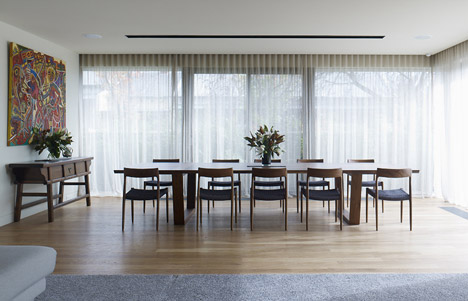 Cassell Street House by b.e. Architecture