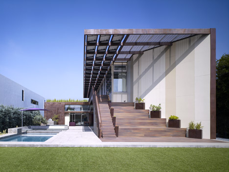 Yin Yang House by Brooks + Scarpa Yin Yang House by Brooks + Scarpa