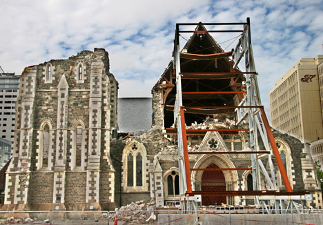Critics back restoration of earthquake hit Christchurch Cathedral, photo by Searlo Critics back restoration of earthquake hit Christchurch Cathedral, photo by Searlo