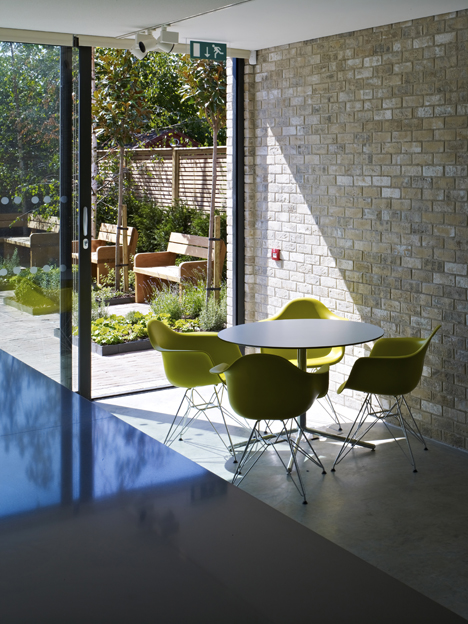 North London Hospice by Allford Hall Monaghan Morris North London Hospice by Allford Hall Monaghan Morris