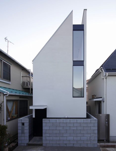 ST-House by PANDA